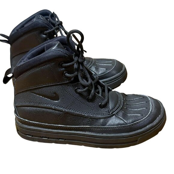 Nike Woodside 2 High ACG Boots Kids 2 Black Waterproof Winter Duck Boot EUC Snow - Picture 4 of 8